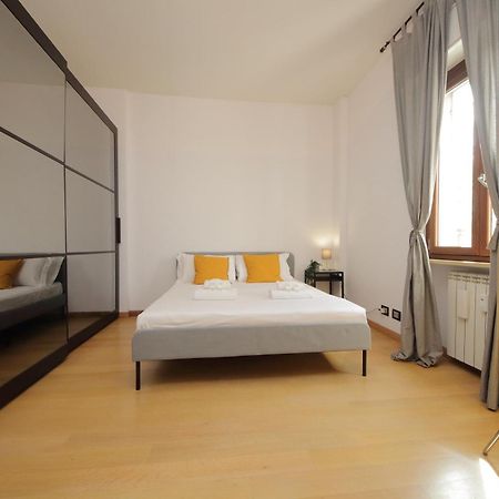 Cozy And Comfy Apartment In Piramide Metro Stop Rome Luaran gambar