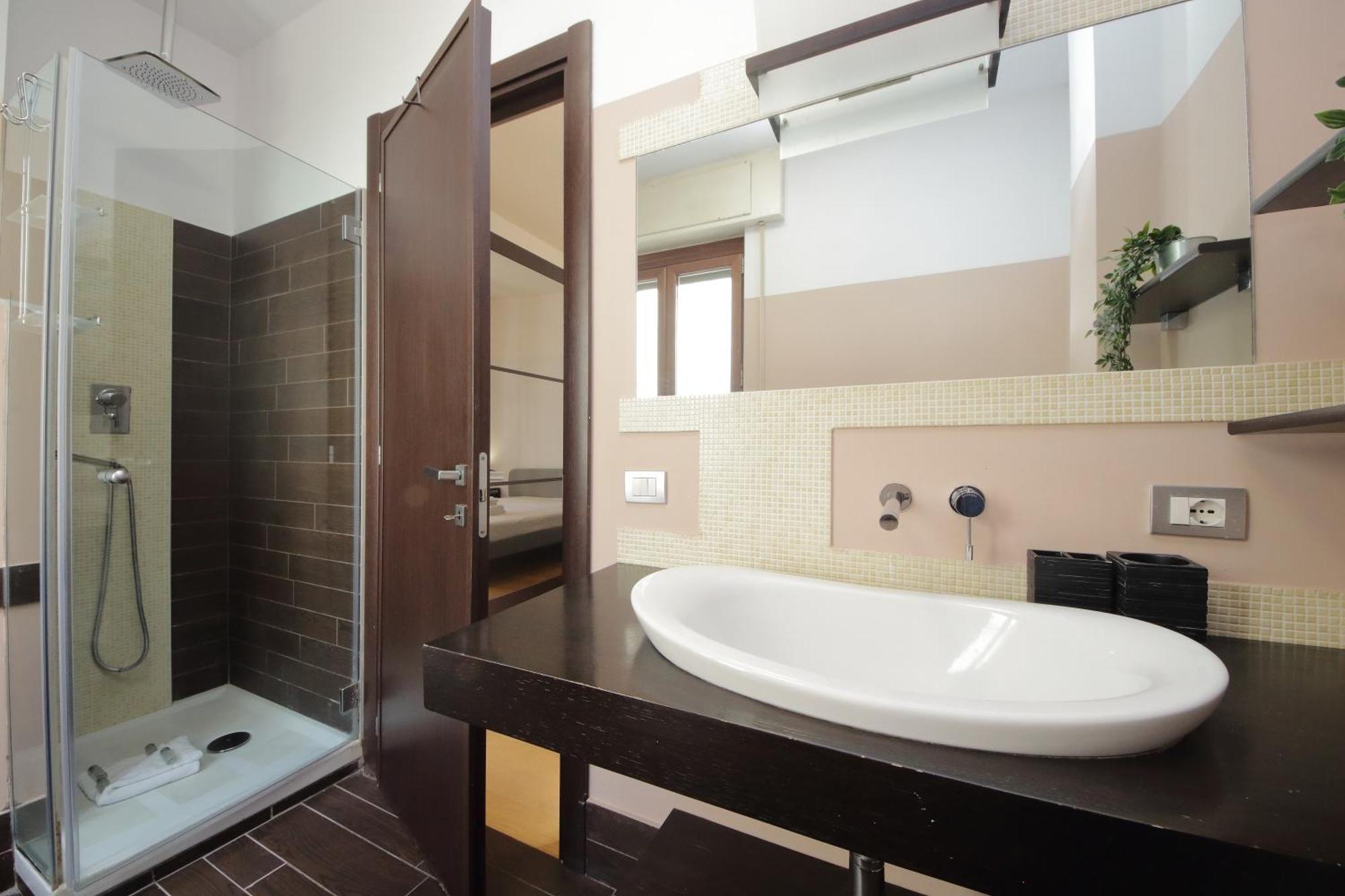 Cozy And Comfy Apartment In Piramide Metro Stop Rome Luaran gambar